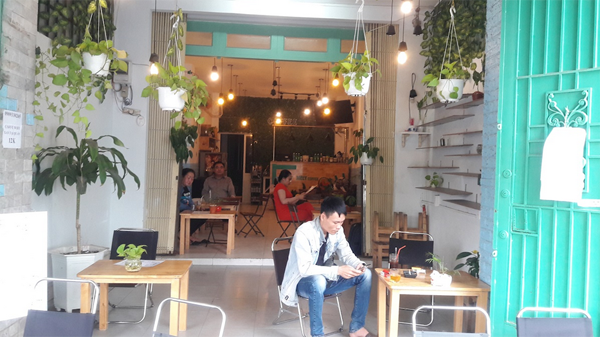 Sang quán Cafe mặt tiền Cao Lỗ, vỉa hè rộng, thiết kế đẹp