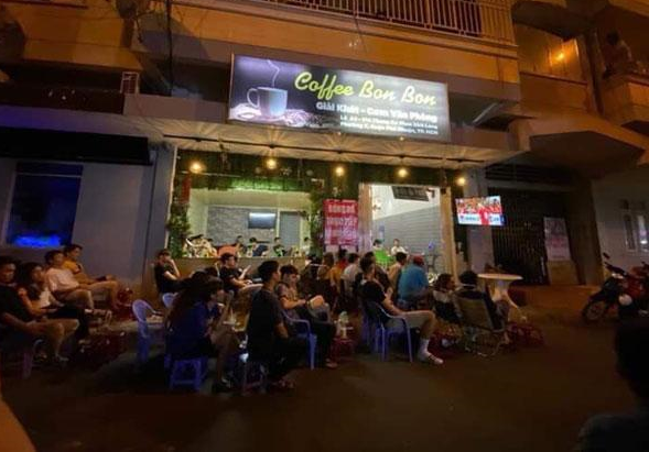 Sang quán cafe CC Phan Xích Long