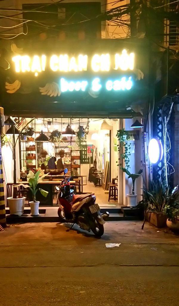 Sang nhượng quán cafe Nguyễn Thị Mình Khai, Q.1