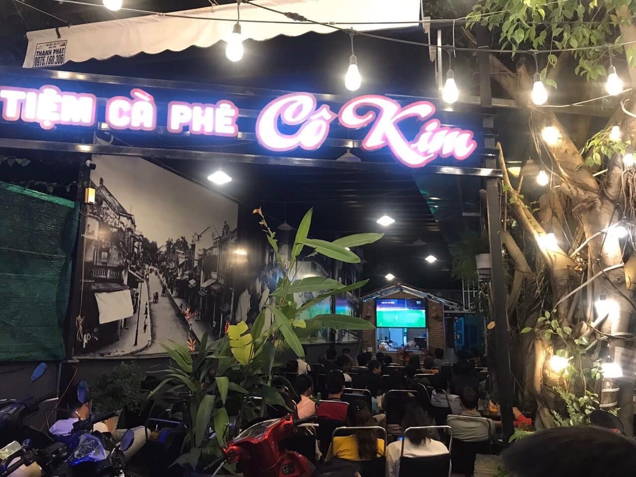 Cần sang nhượng hoặc cho thuê lại quán cafe Quận 12, ngang 5.5m dài 25m. Quán đối diện cổng vào KDL Bến Xưa nhộn nhịp. Khu đông dân cư, mặt đường lớn