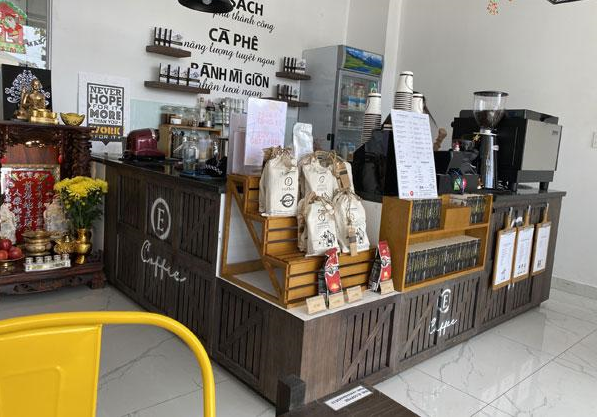 Cần sang Quán Cafe E Coffee Trung Nguyên