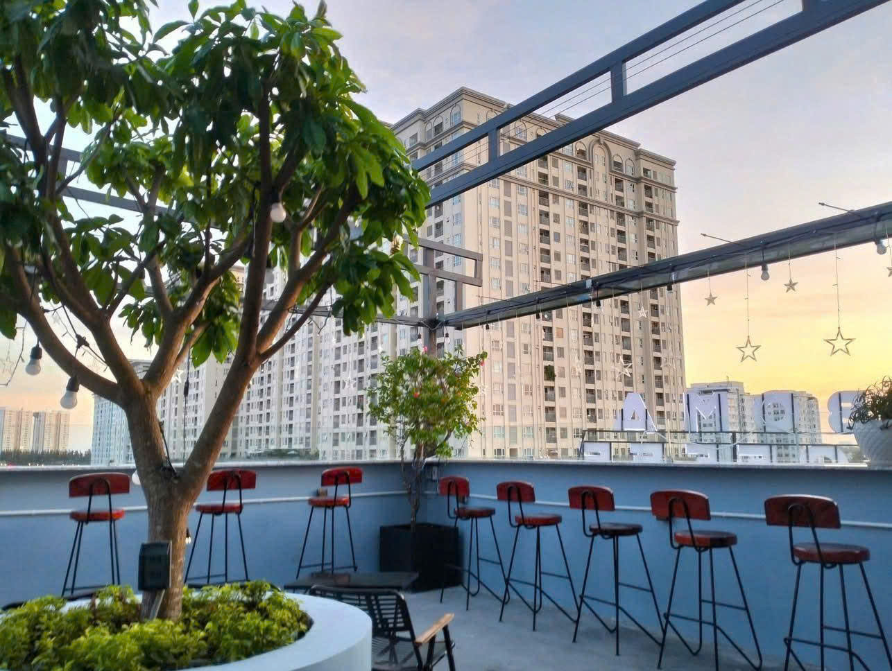 SANG NHƯỢNG QUÁN CAFE ROOFTOP – KHU TRUNG SƠN Bình Hưng, Bình Chánh 