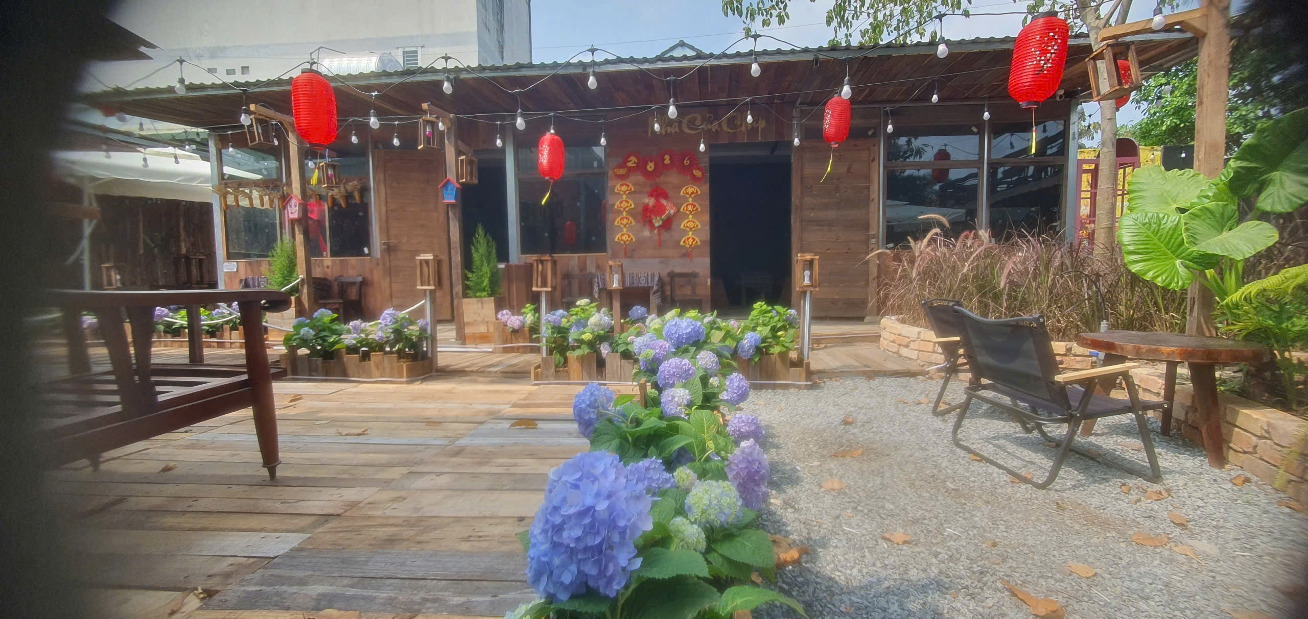  SANG GẤP QUÁN CÀ PHÊ SÂN VƯỜN 500M² – 3 MẶT TIỀN, SETUP MỚI, VÀO LÀ KINH DOANH NGAY