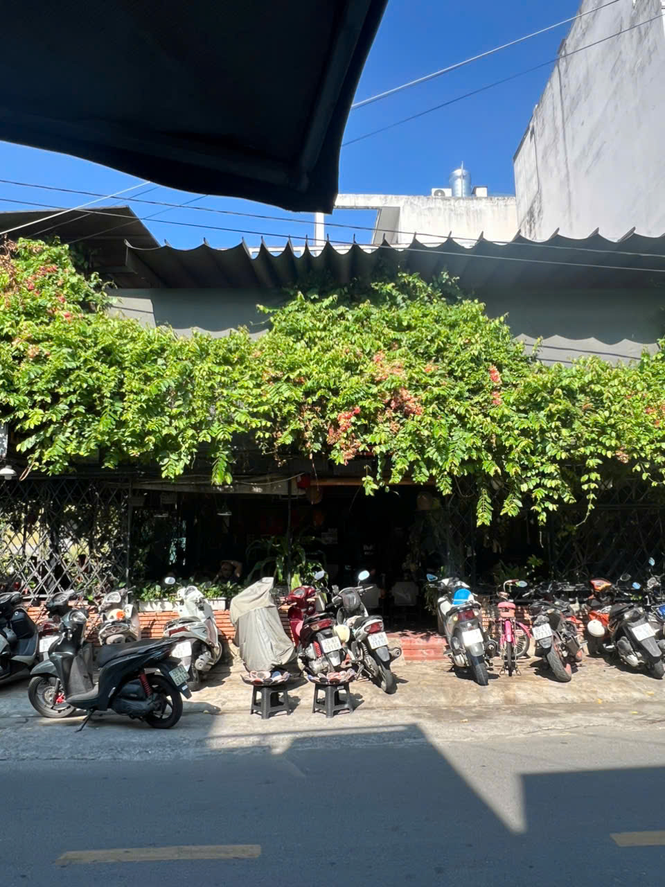 SANG NHƯỢNG QUÁN CAFE BHH A – BÌNH TÂN