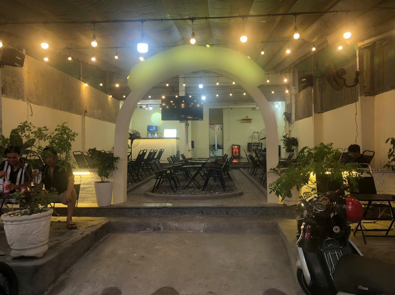 Sang quán cafe mặt tiền đường, Phường Bình Trị Đông, Bình Tân 