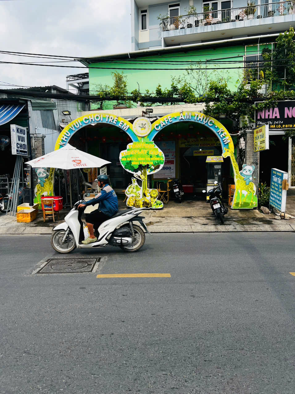   SANG QUÁN CAFE + KHU VUI CHƠI TRẺ EM – MÃ LÒ, BÌNH TÂN