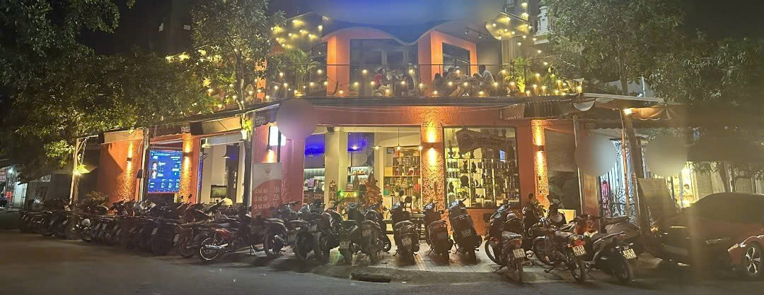 Sang quán cafe góc 2 Mặt tiền siêu đẹp , Phường bình hưng hoà B , Quận Bình tân . 