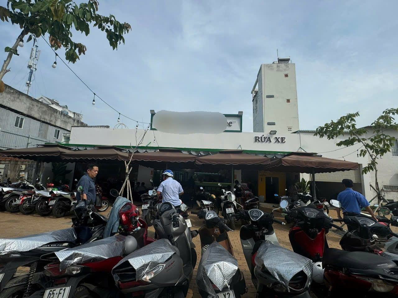 Sang nhượng quán cafe sân vườn kết hợp rửa xe tự động – Bình Tân