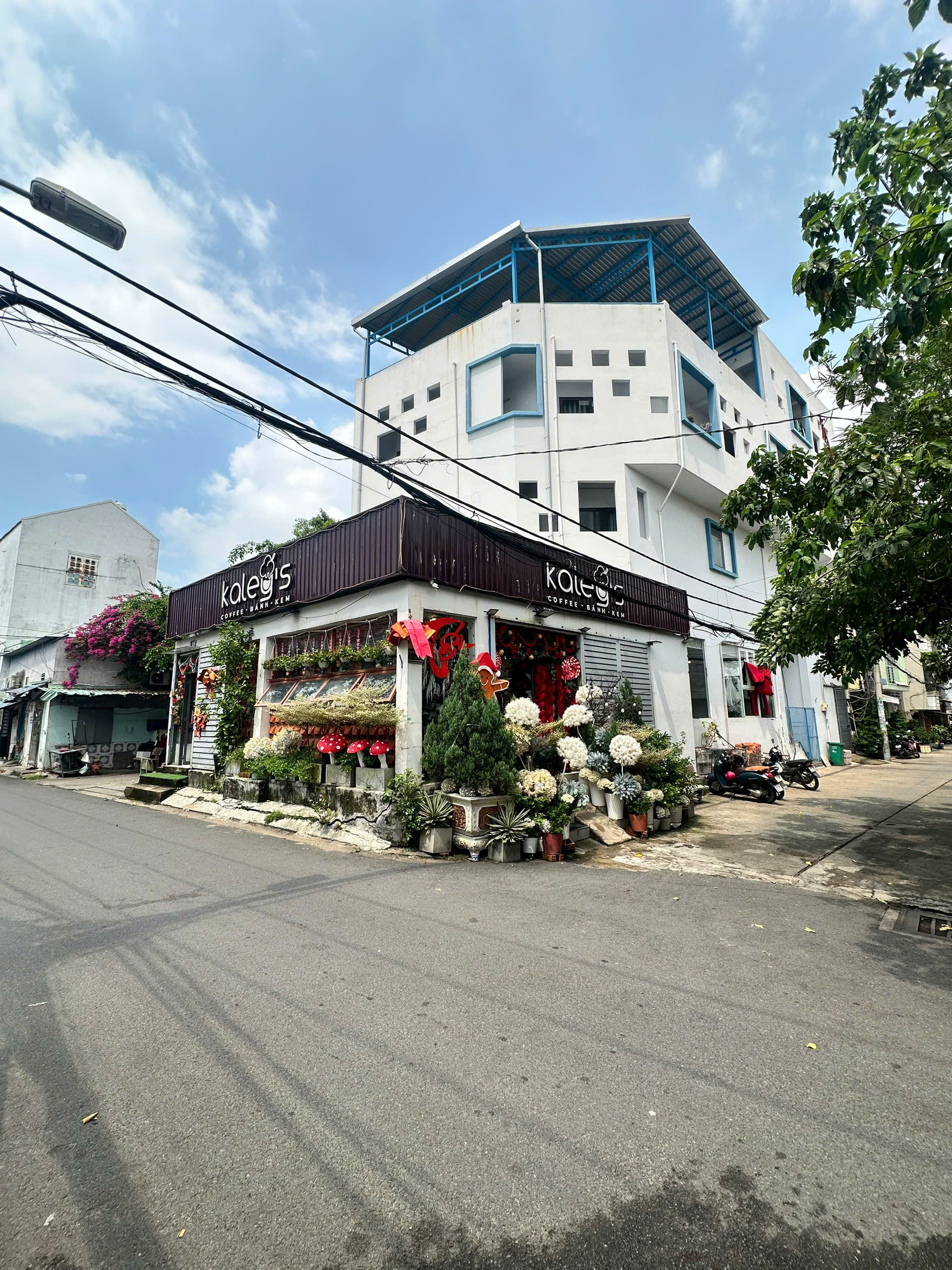Góc 2 mặt tiền – Café check-in đầu tư hơn 1,5 tỷ, nay để lại với giá thương lượng tại Bình Tân