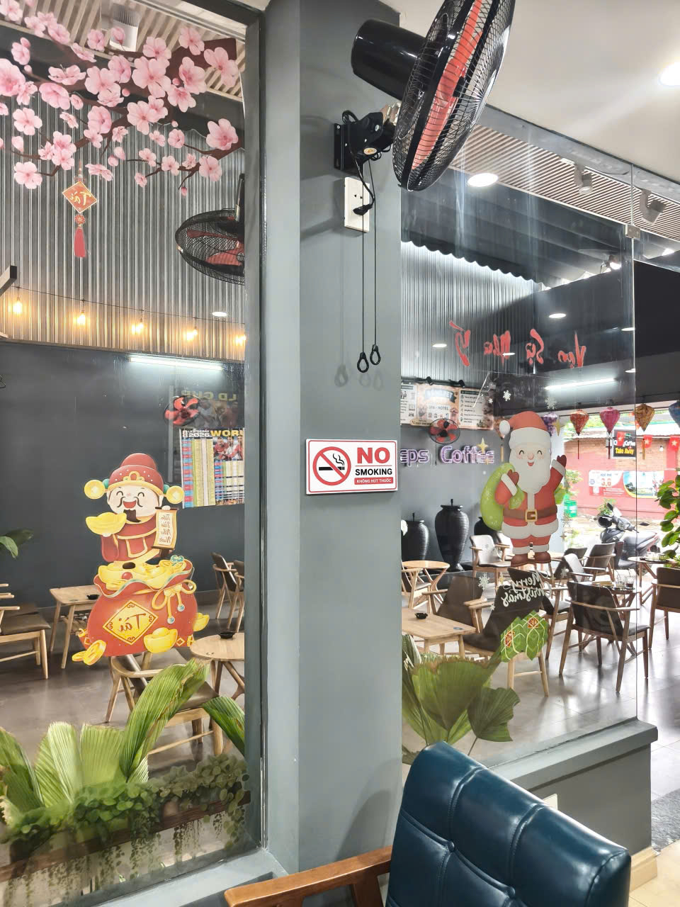 Cần sang quán cafe máy lạnh & không gian mở thoáng mát Quận Bình Tân