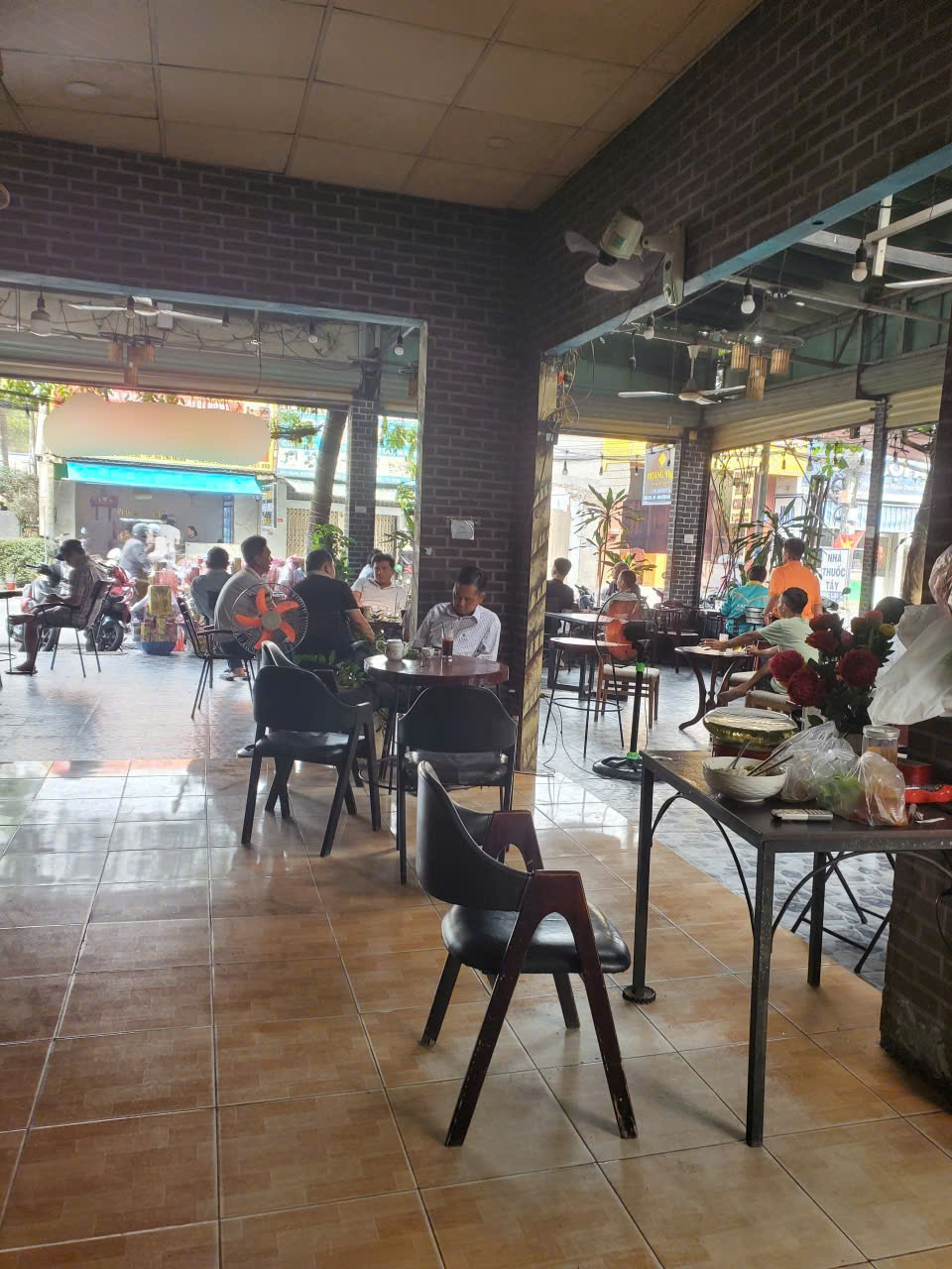 Sang quán cafe góc 2 mặt tiền Vĩnh Lộc B, gần Nguyễn Thị Tú 