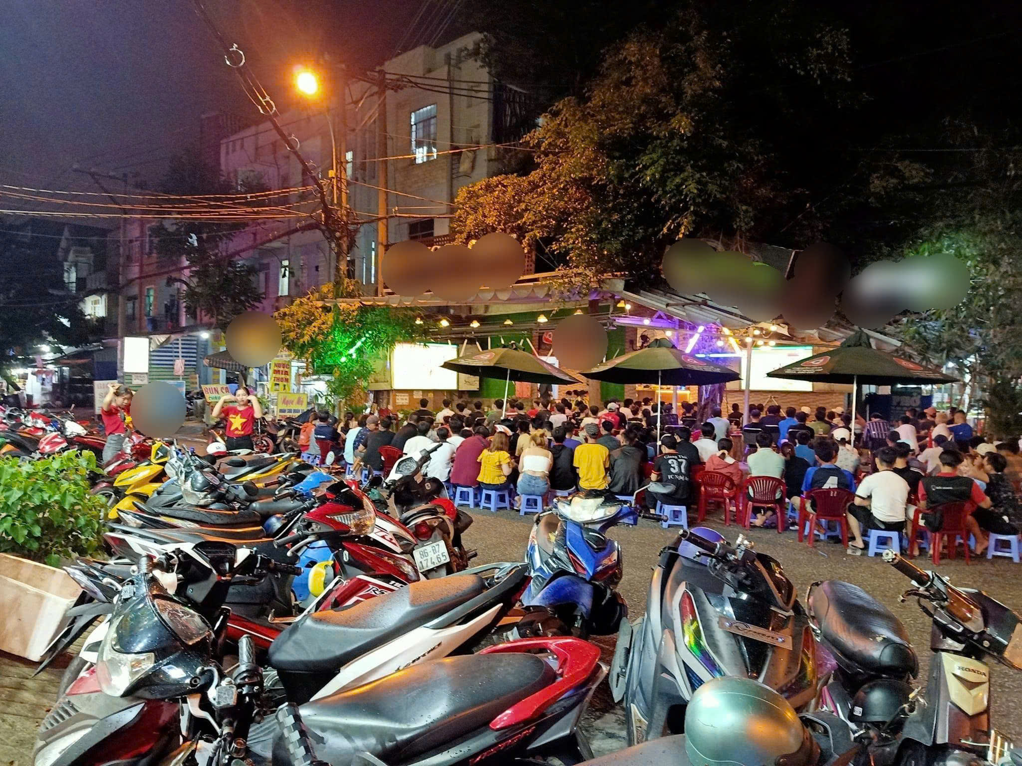 Sang quán cafe góc 2MT, ngay ngã tư, Khu Tân Tạo A, Bình Tân