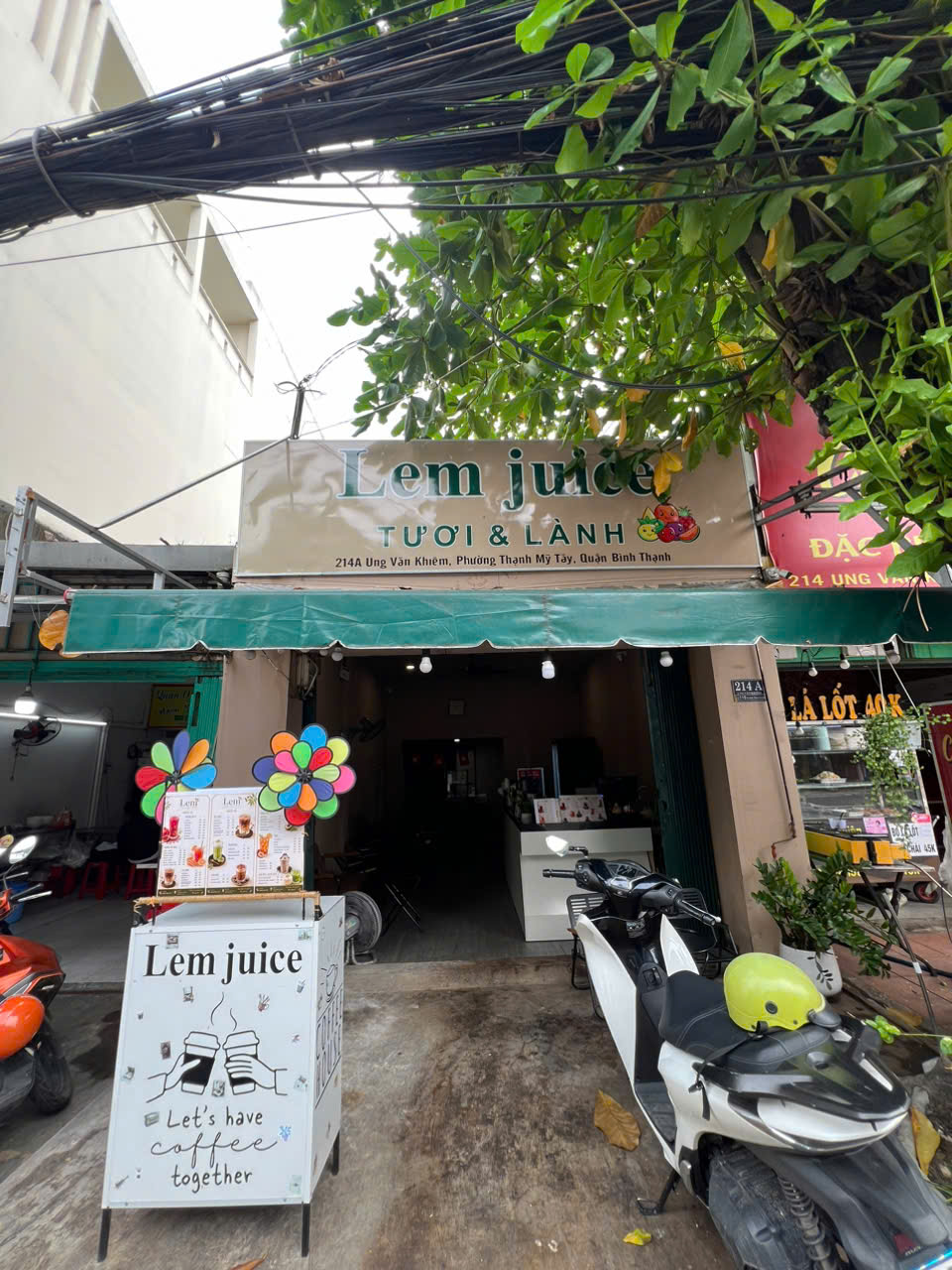 Sang gấp tiệm cafe & nước ép mặt tiền đường Ung Văn Khiêm, Bình Thạnh.