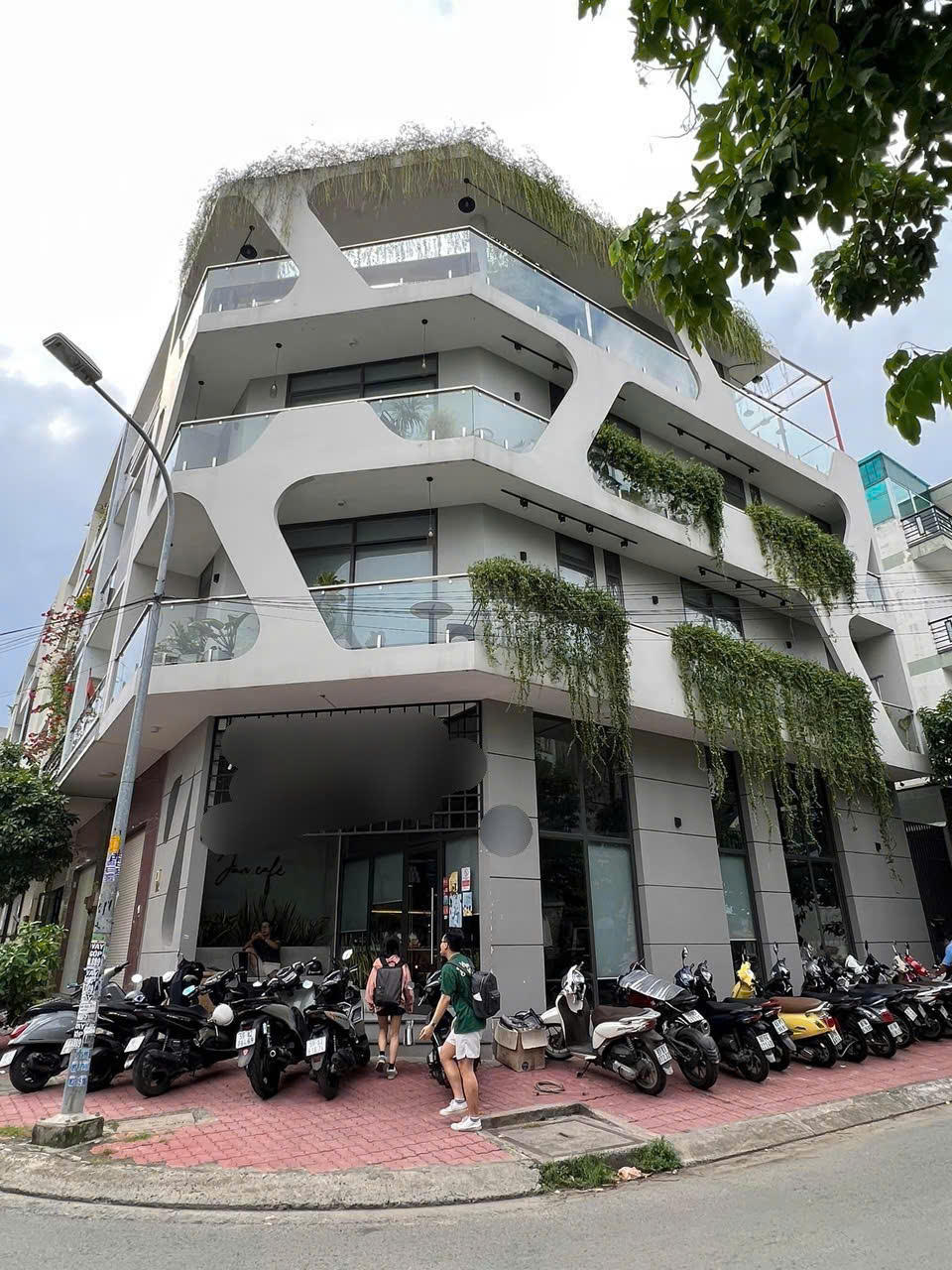 SANG QUÁN CAFE 2 MẶT TIỀN – NGAY NGÃ TƯ, GẦN ĐH VĂN LANG, BÌNH THẠNH