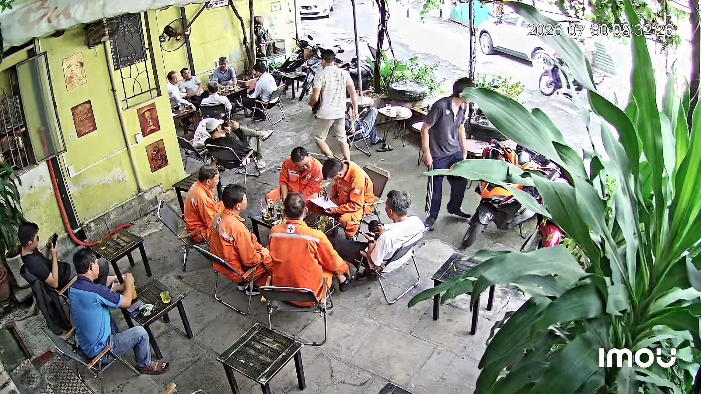 Sang nhượng quán cà phê góc 2 mặt tiền gần Đại học Công Nghiệp TP.HCM, Gò Vấp