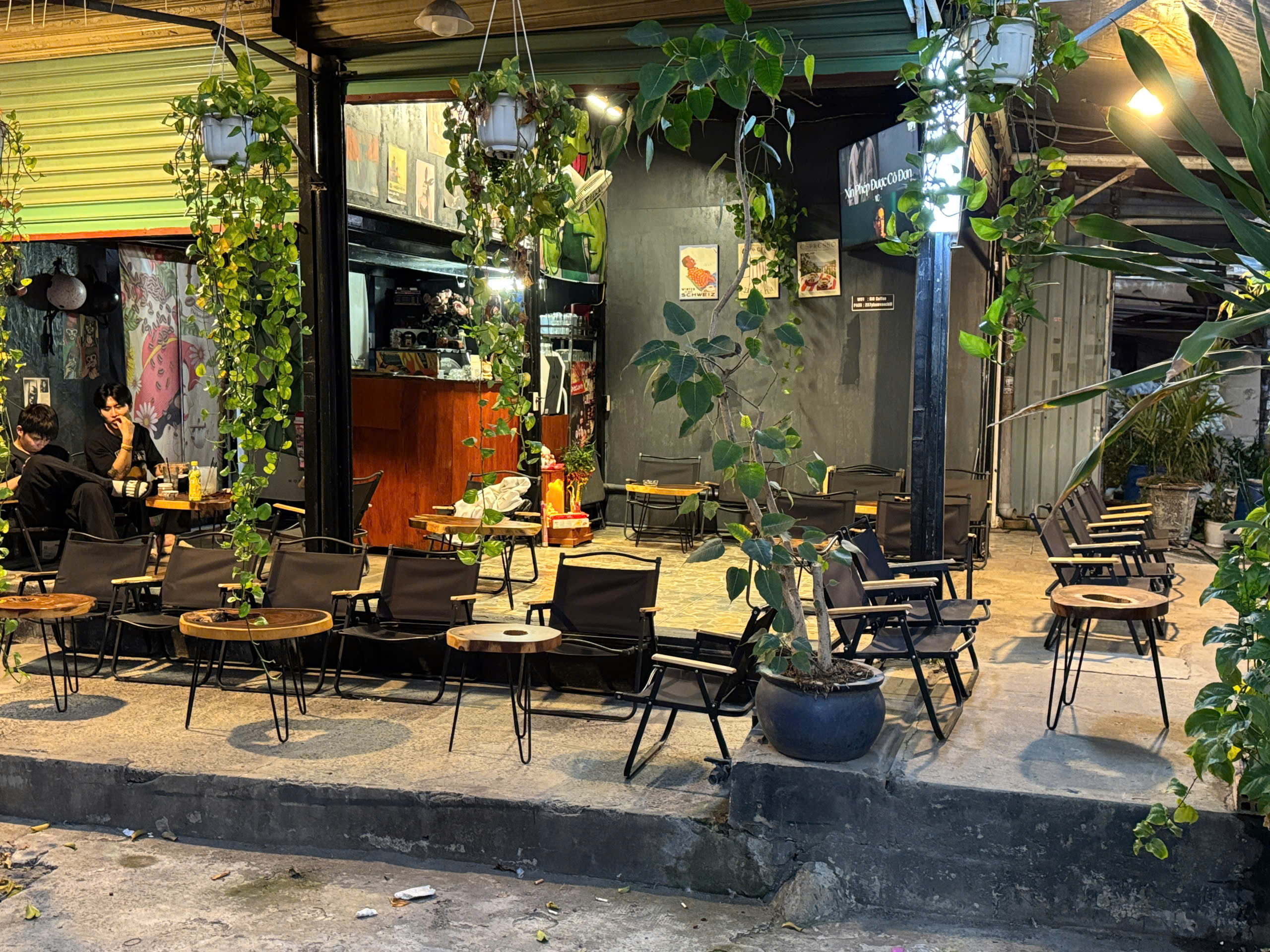 SANG QUÁN CAFE GÓC 2 MẶT TIỀN HẺM ĐÔNG ĐÚC – GÒ VẤP 