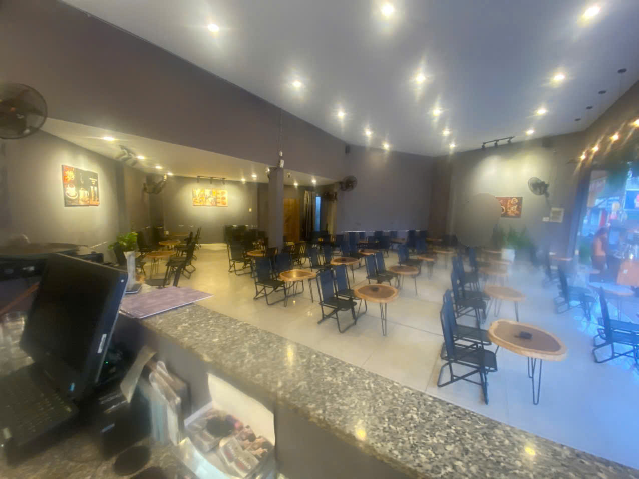 SANG QUÁN CAFE MẶT TIỀN PHẠM VĂN CHIÊU – GÒ VẤP