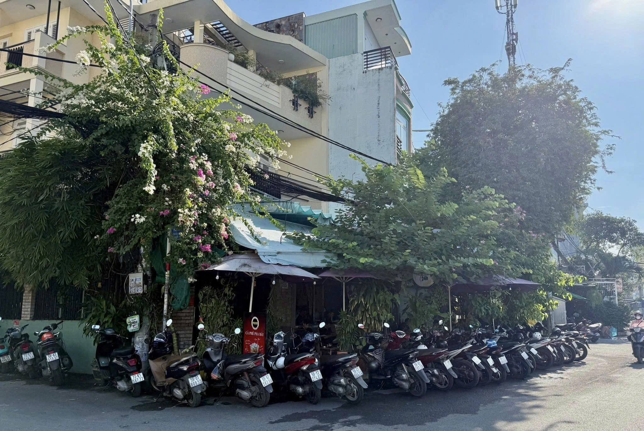 Sang quán cafe góc 2MT – Phường 8, Gò Vấp