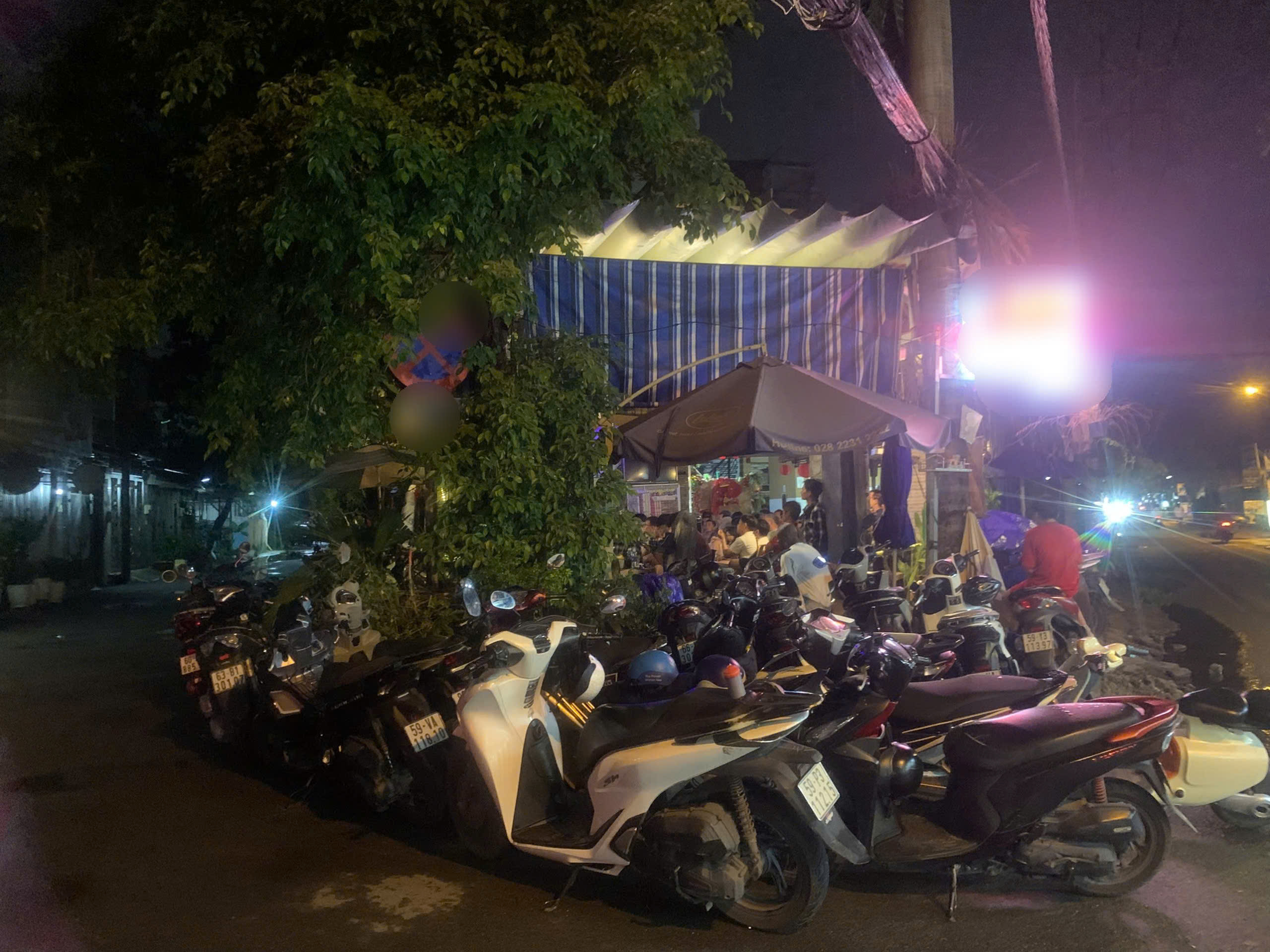 Sang quán cafe góc 3 mặt tiền thoáng tại Phường 12, Gò Vấp.