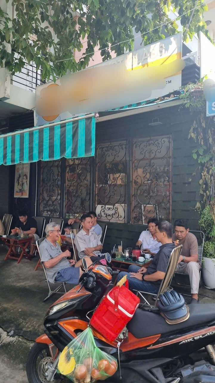 Sang quán cà phê lô góc 2 MT khu Cư xá ngân hàng Quận 7