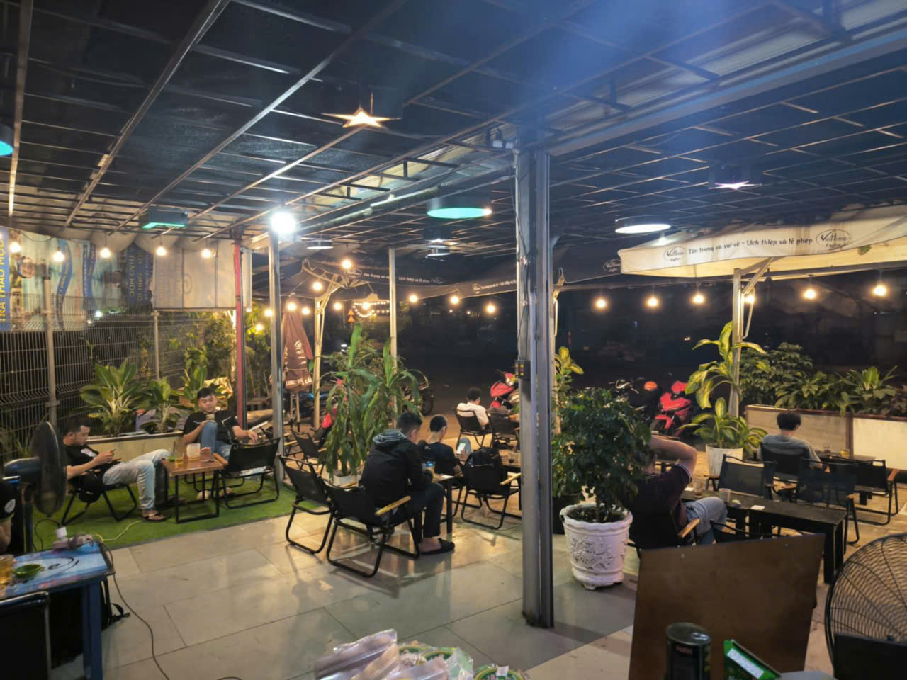 SANG QUÁN CAFE GÓC 2 MẶT TIỀN – PHƯỜNG TÂN PHONG, QUẬN 7