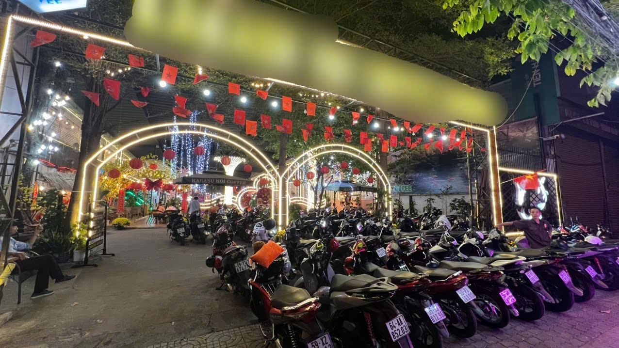 Sang nhanh quán cà phê cá koi 1000m² mặt tiền đường Nguyễn Ảnh Thủ, Bà Điểm, Hóc Môn