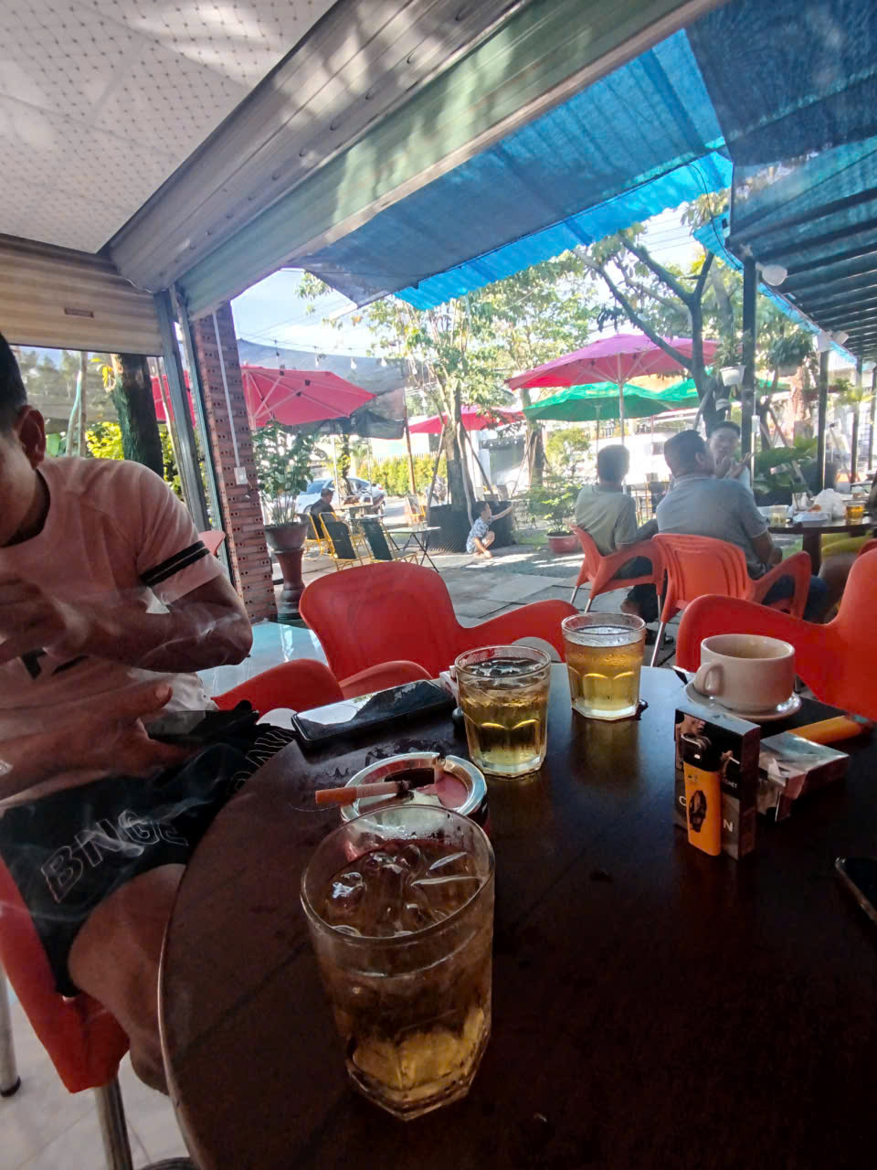 Sang quán cà phê mặt tiền đường Dương Công Khi, Hóc Môn.