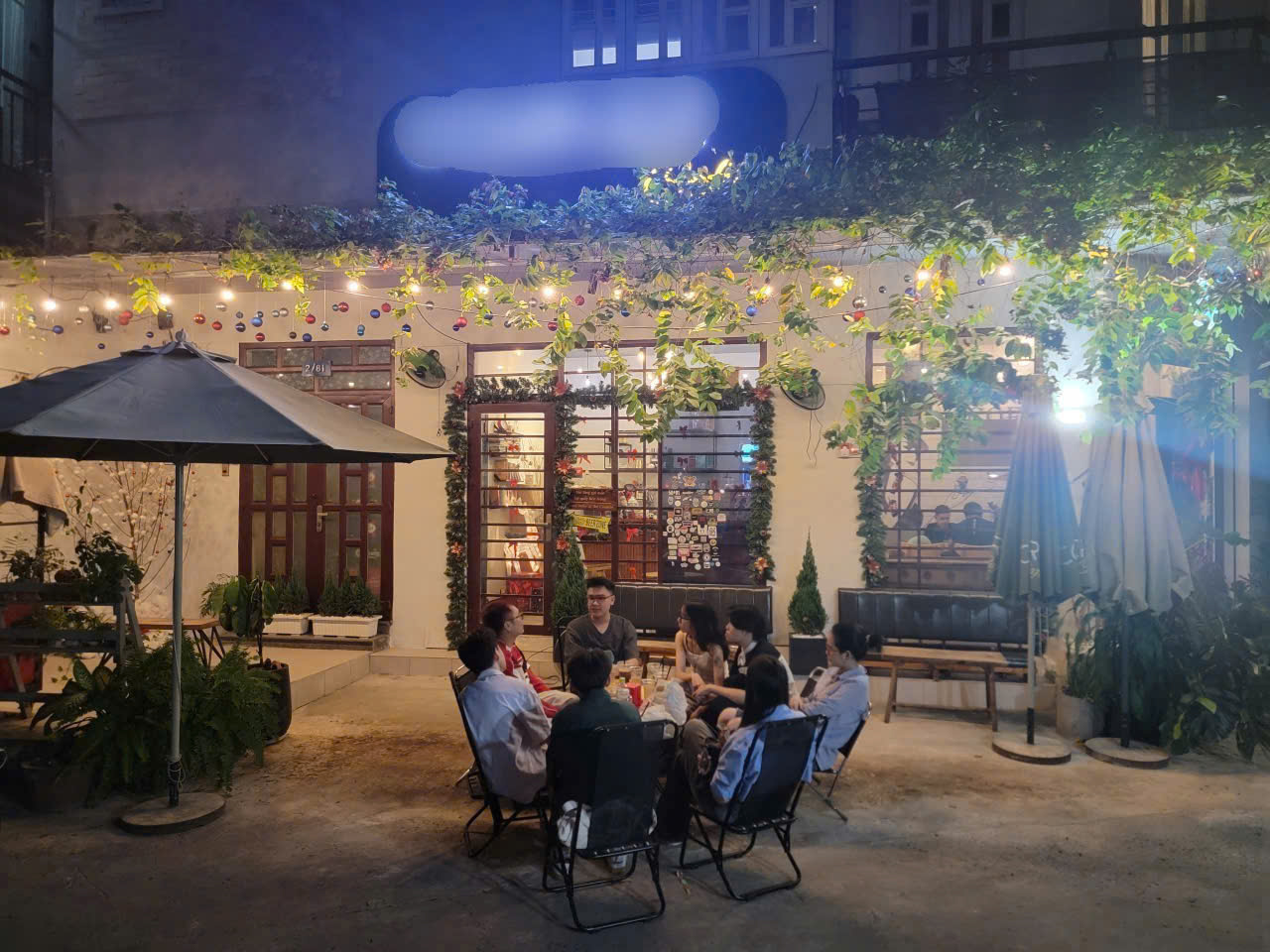 Sang nhượng quán cafe phong cách vintage, Nguyễn Thị Minh Khai, Quận 1