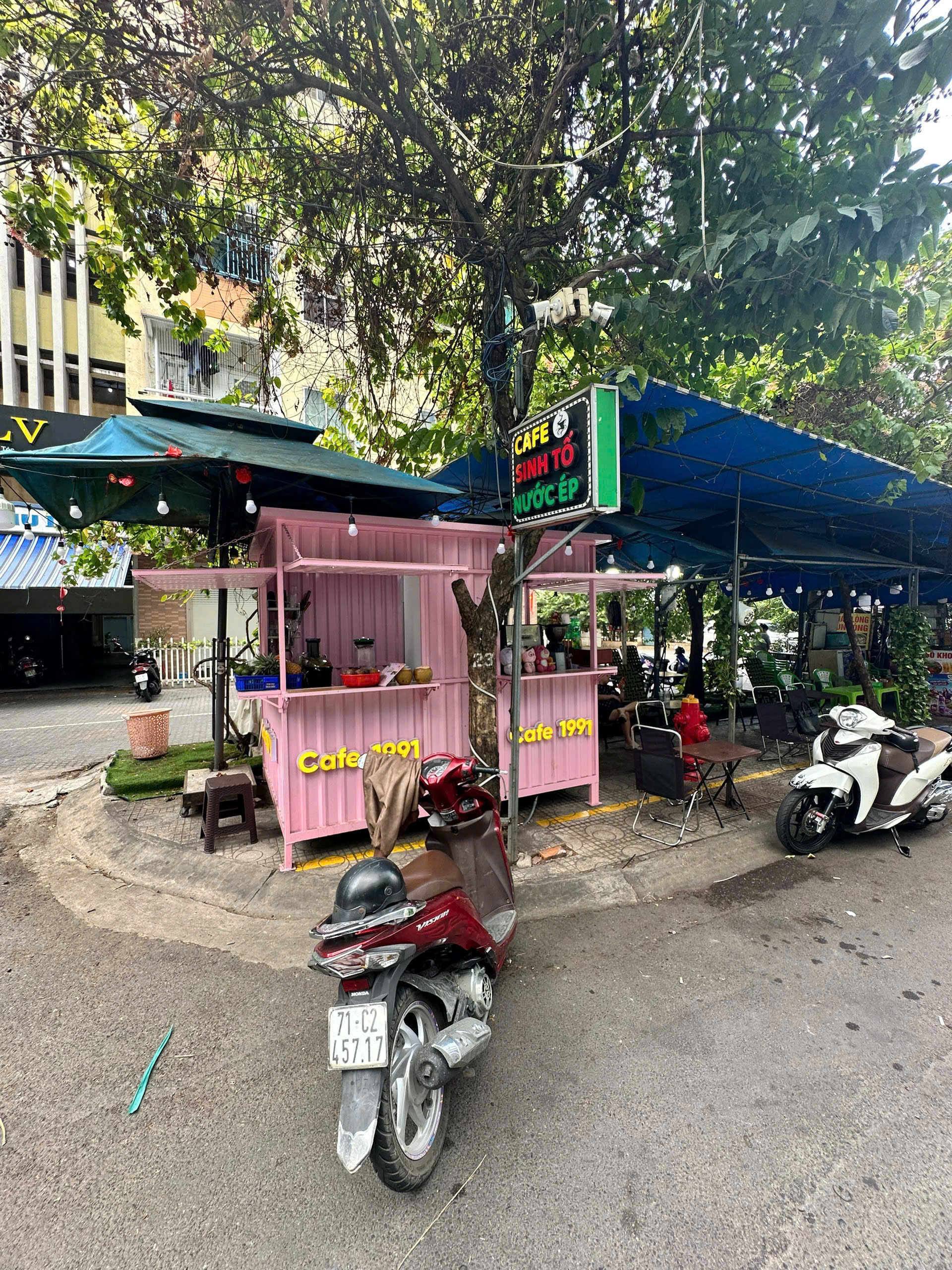 SANG QUÁN CÀ PHÊ – KHU ẨM THỰC TRUNG TÂM Q10 – GIÁ TỐT