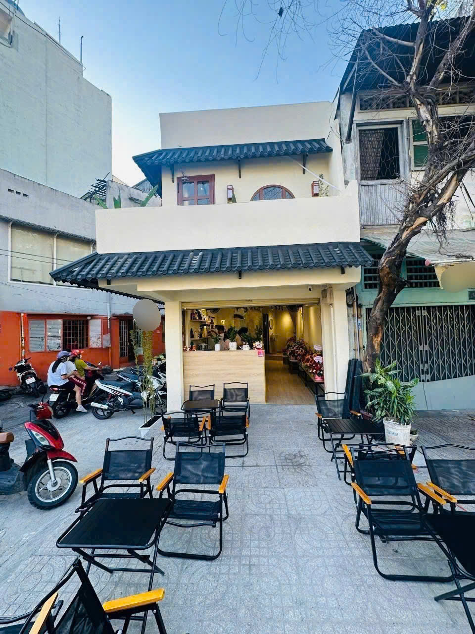 Sang quán cafe góc 2 mặt tiền – đường 3/2, Quận 11