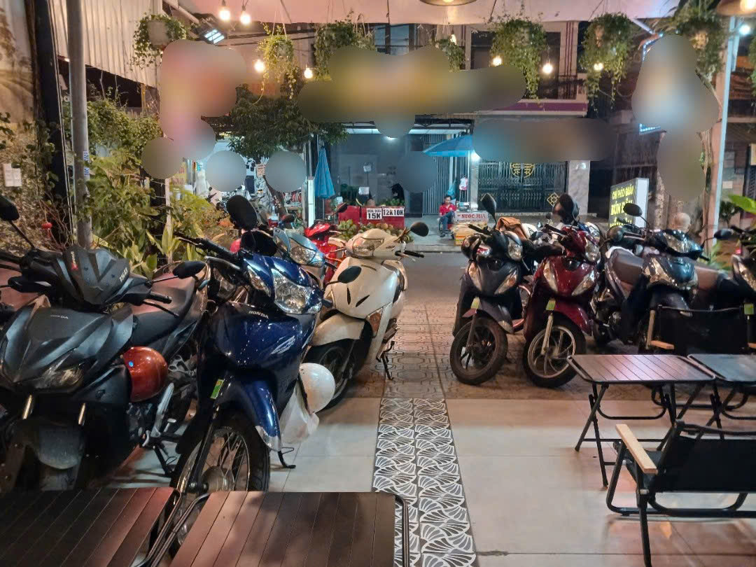 Sang quán cafe mặt tiền đường giá thuê rẽ chỉ 8tr/tháng , Hiệp Thành , Quận 12 