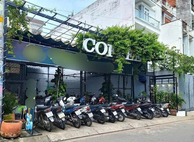 Sang quán cà phê mặt tiền lớn, Thới An, Quận 12 