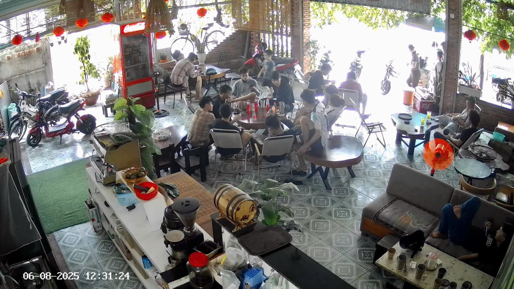 sang quán cafe góc 2 mặt tiền đường, Hiệp Thành, Q12.