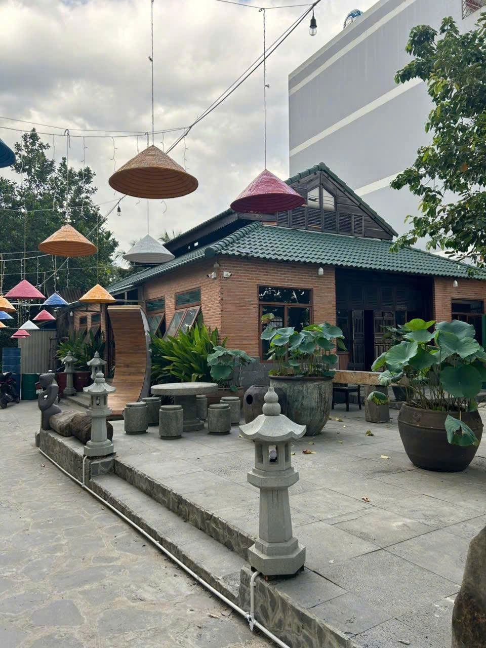 Sang quán cafe kết hợp bida – mặt bằng 2000m² cực rộng tại TX52, Thạnh Xuân, Q.12.