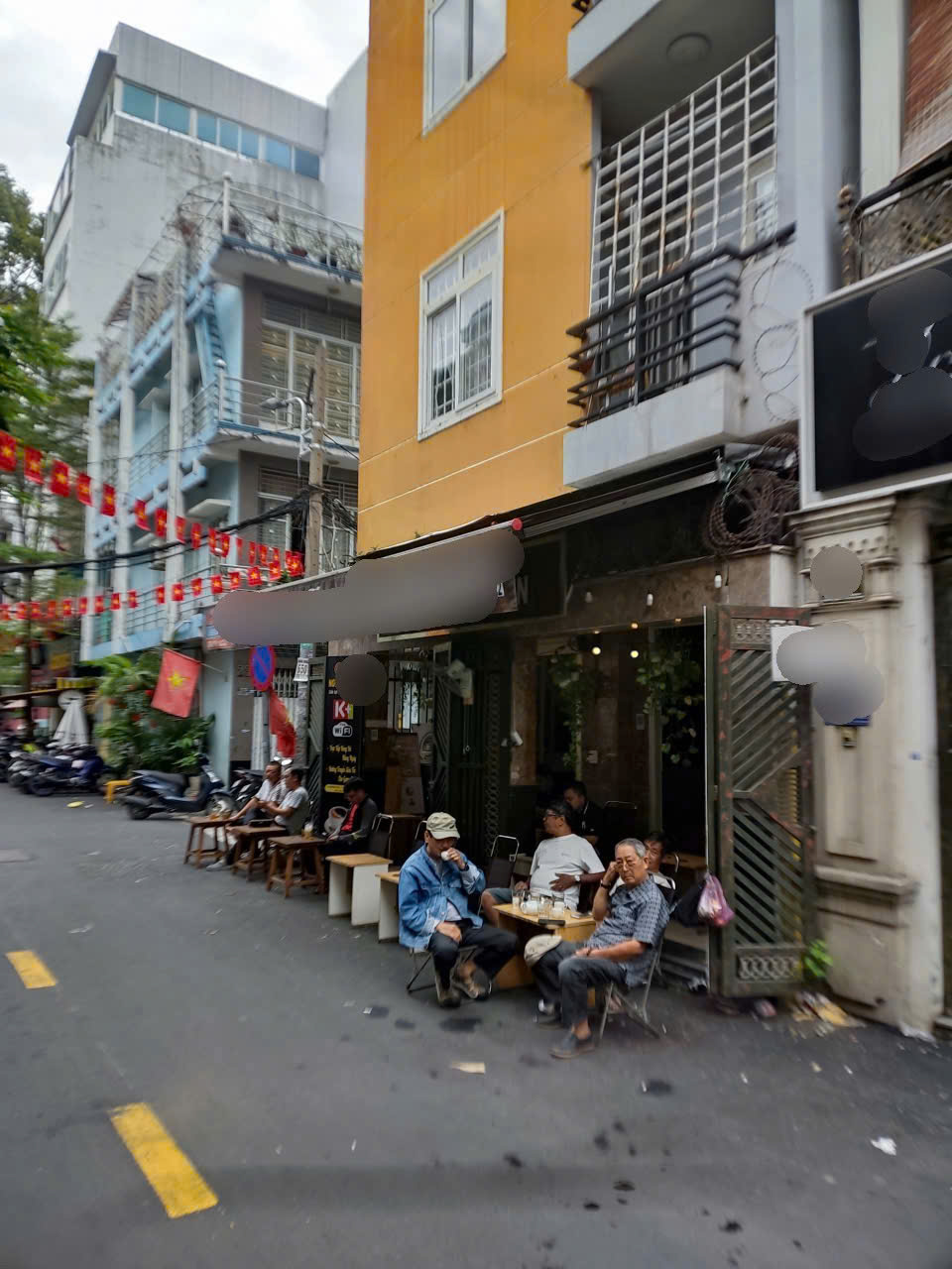 Sang quán cà phê góc 2 mặt tiền – Cư xá Đô Thành, Quận 3.