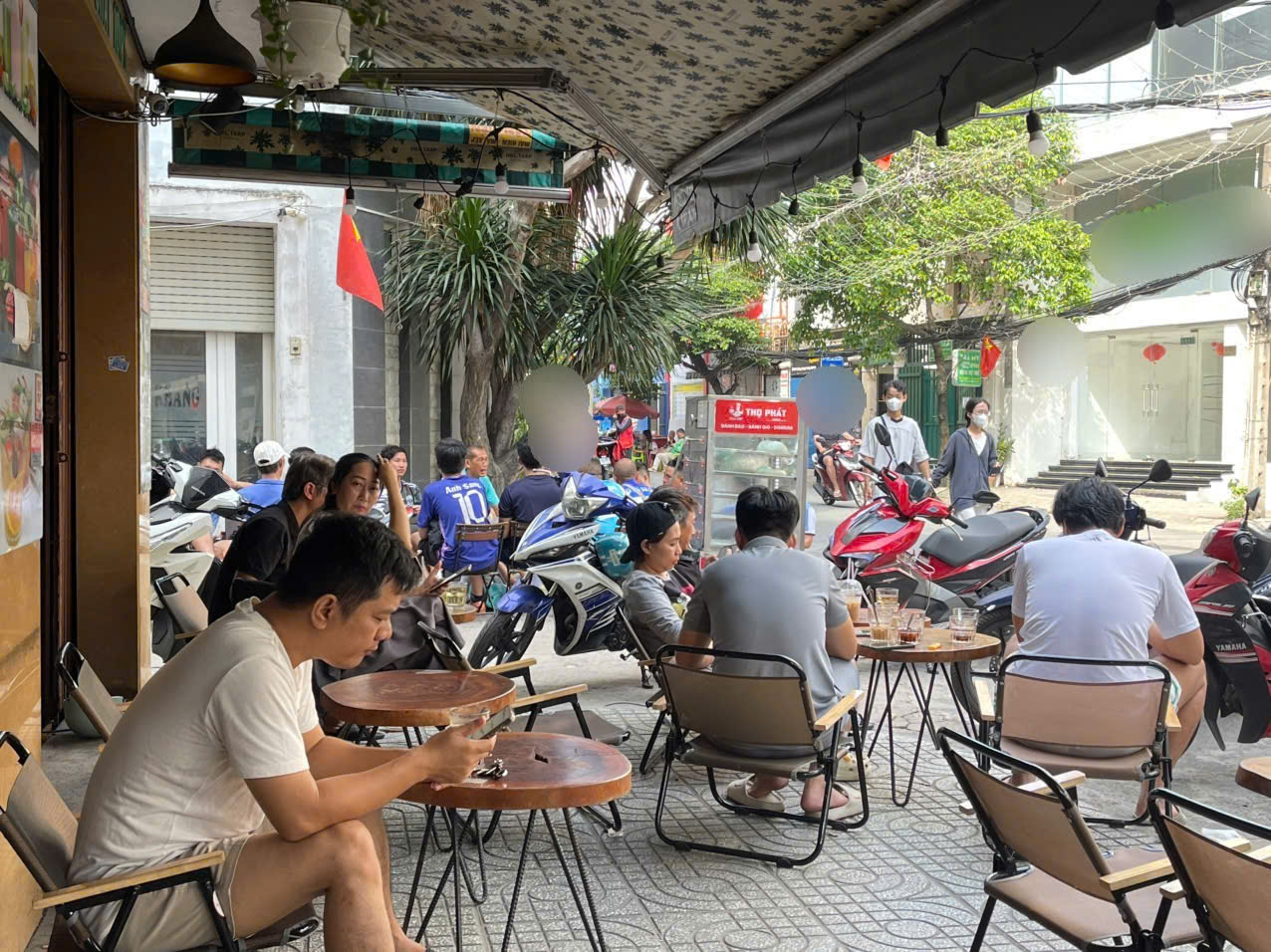 SANG QUÁN CAFE LỢI NHUẬN ĐỀU – MẶT TIỀN CMT8, P. NHIÊU LỘC (F11 Q3 cũ), TP.HCM