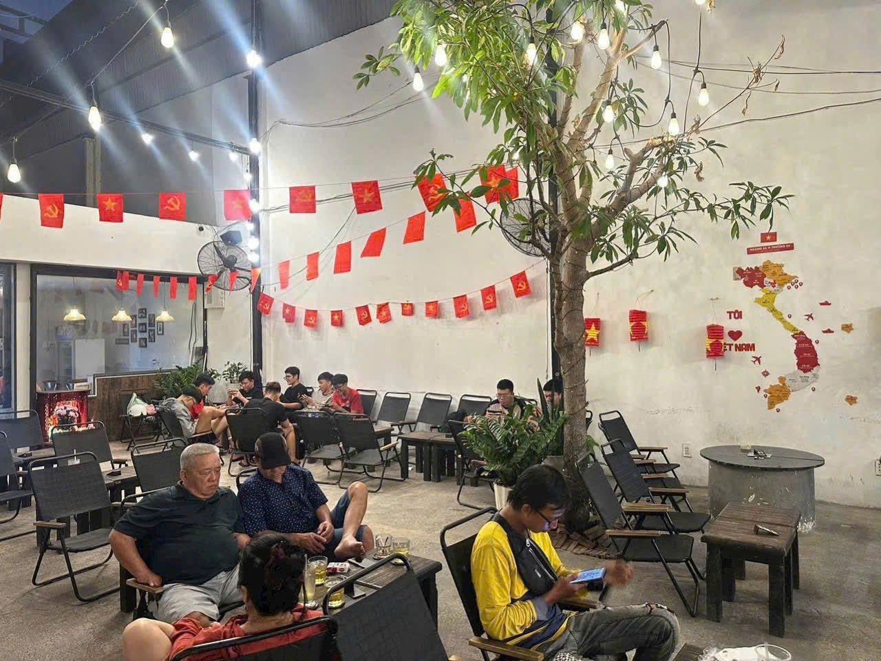 Sang quán cafe Quận 6