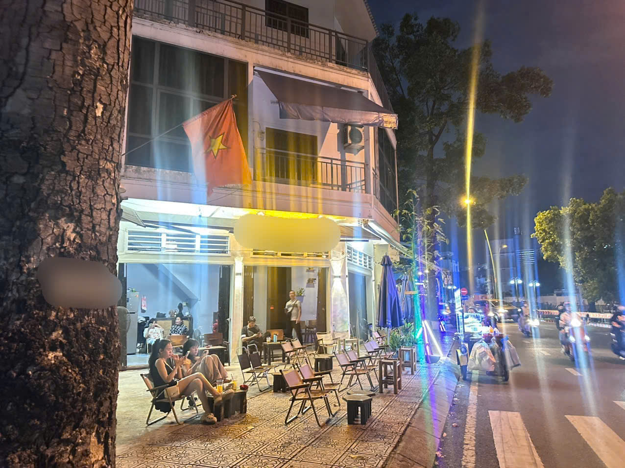 Sang quán cà phê góc 2MT mũi tàu, view quán cực thoáng, Phường 5, Tân Bình 