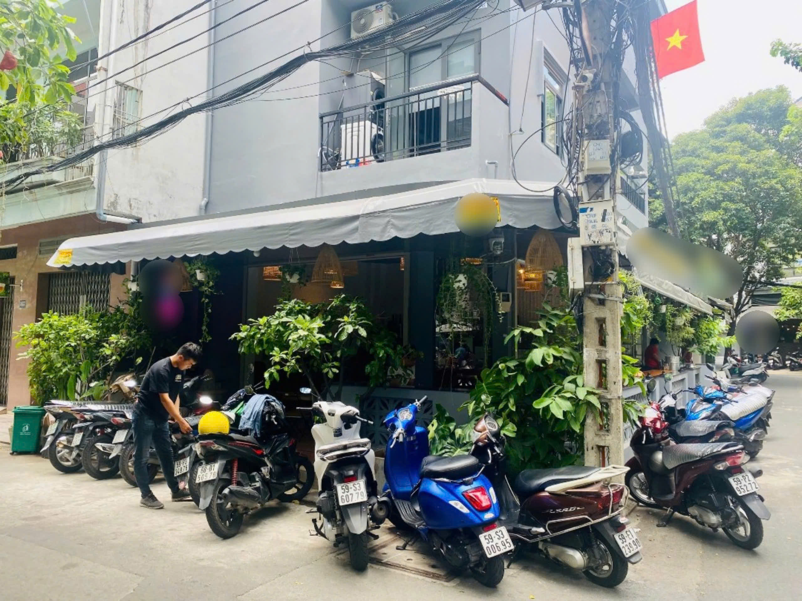 Cần Sang Nhượng Quán Cafe Tại Khu K300,đường Nguyễn Thái Bình Phường 12, Tân Bình