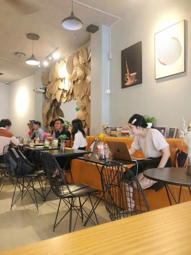 Sang quán cafe mặt tiền khu K300, Quận Tân Bình 