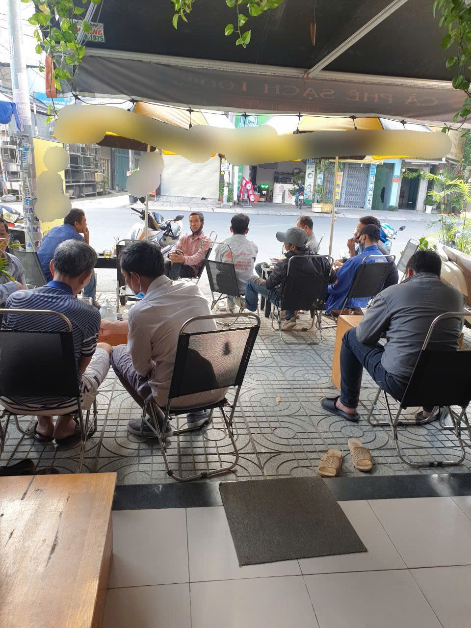 Sang quán cafe Mặt tiền đường Phạm Văn Bạch, P.15, Q. Tân Bình