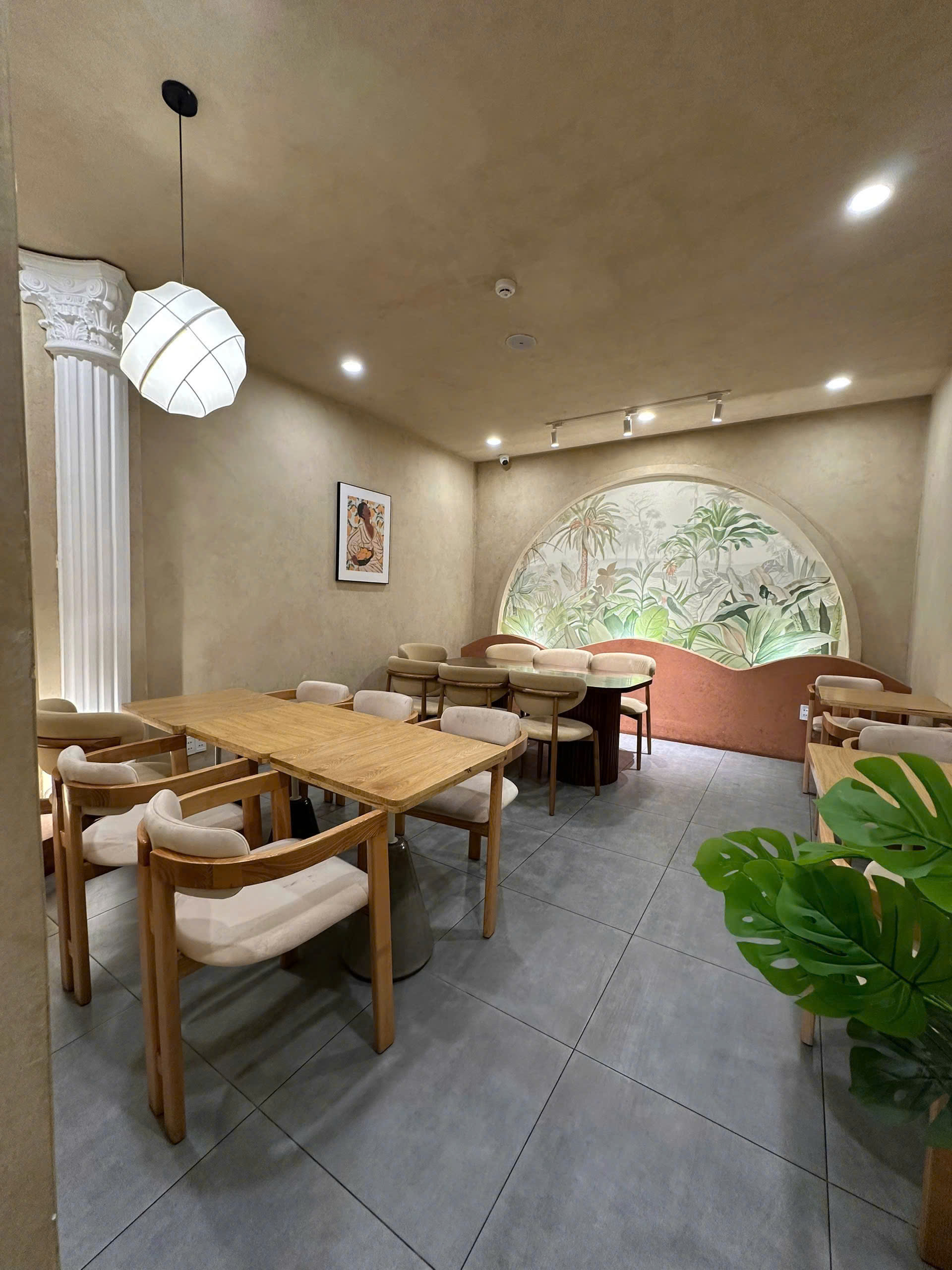 Sang nhượng quán cà phê mặt tiền đường Cách Mạng Tháng 8, phường Tân Hòa (P.6 cũ, Tân Bình)