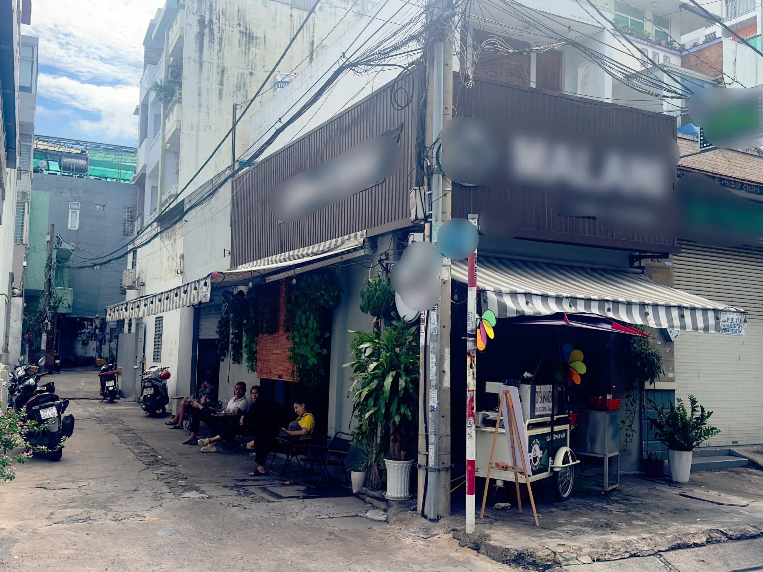 Sang nhượng quán cafe góc 2 mặt tiền tại Hòa Thạnh, Tân Phú.