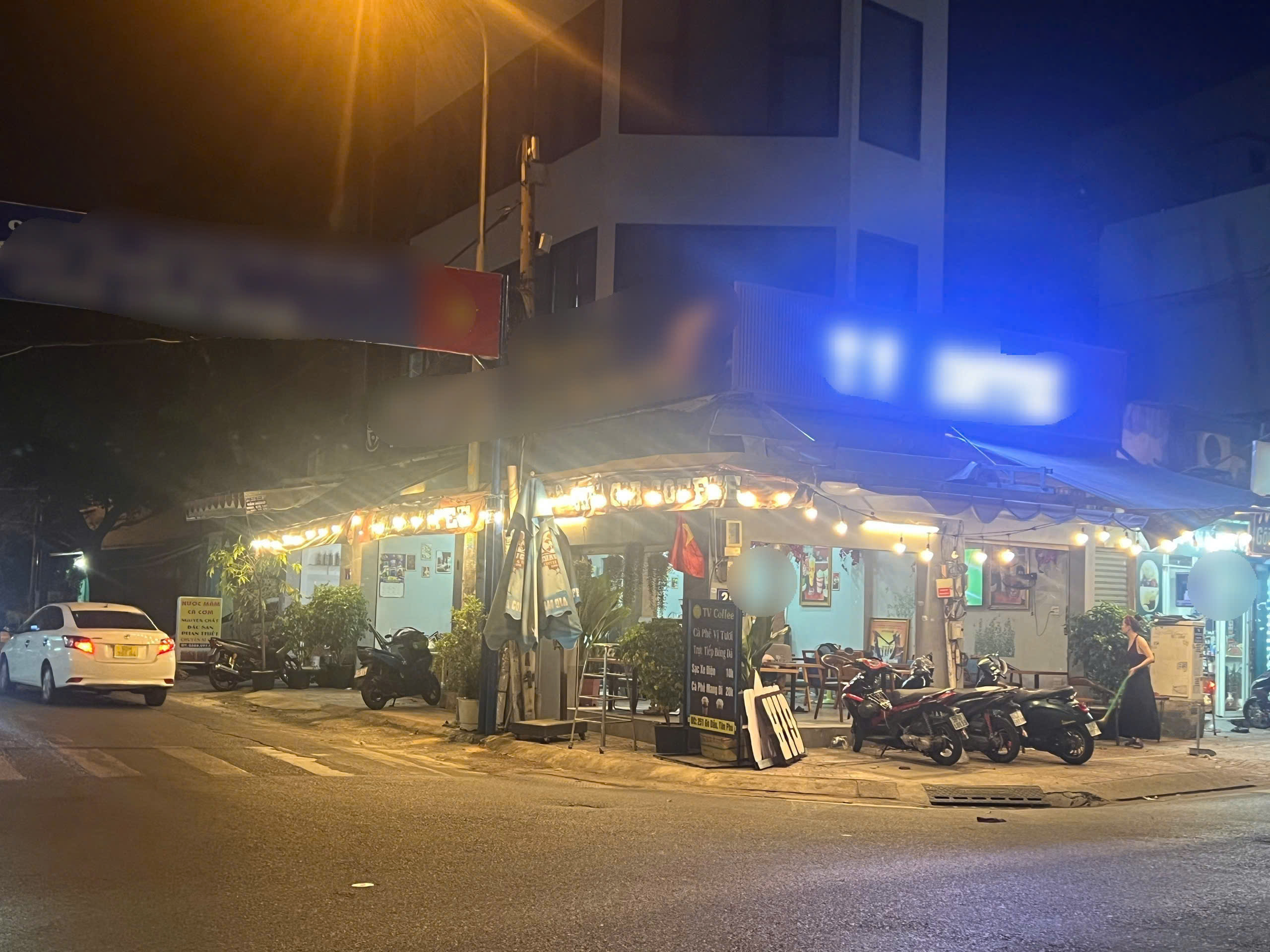 CẦN NHƯỢNG LẠI QUÁN CAFE GÓC NGÃ 3 – MẶT TIỀN ĐƯỜNG GÒ DẦU, TÂN PHÚ