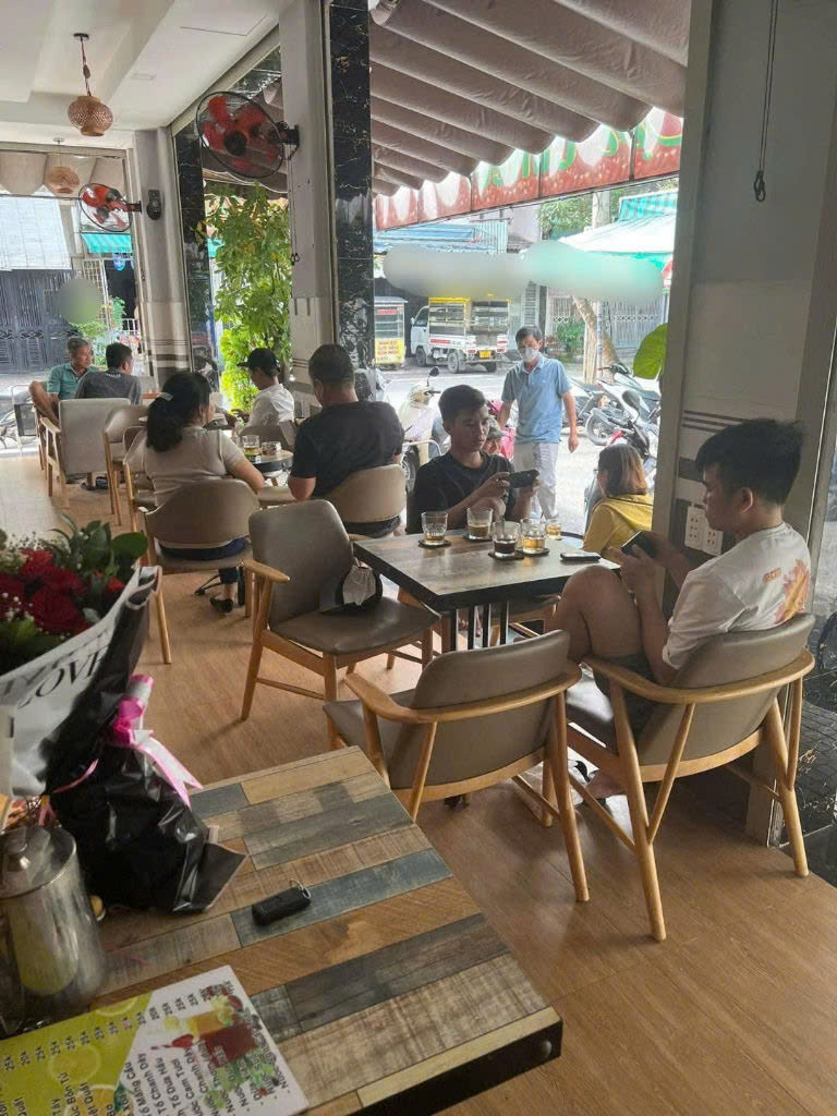 Sang quán cafe góc 2MT phường Tân Quý, quận Tân Phú.