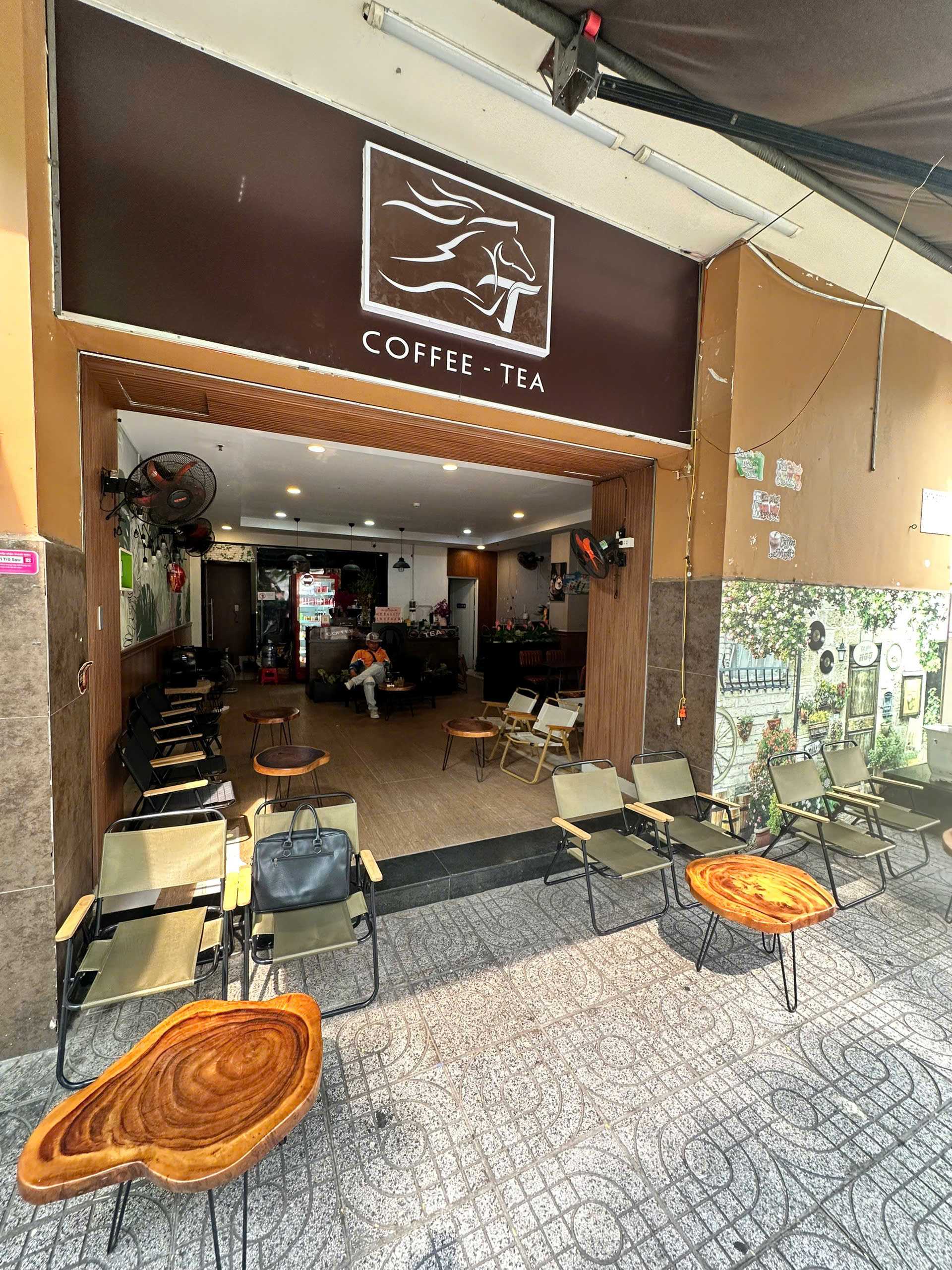 Sang lại quán cafe shophouse – mặt tiền Chung cư Khuông Việt, Tân Phú