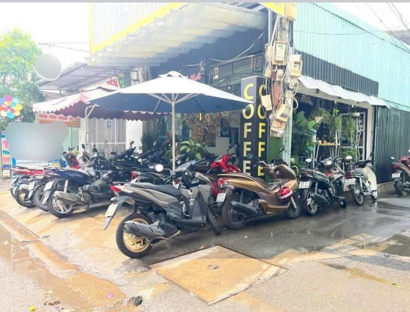 Sang quán cafe góc 2 mặt tiền – Phước Long A, Thủ Đức