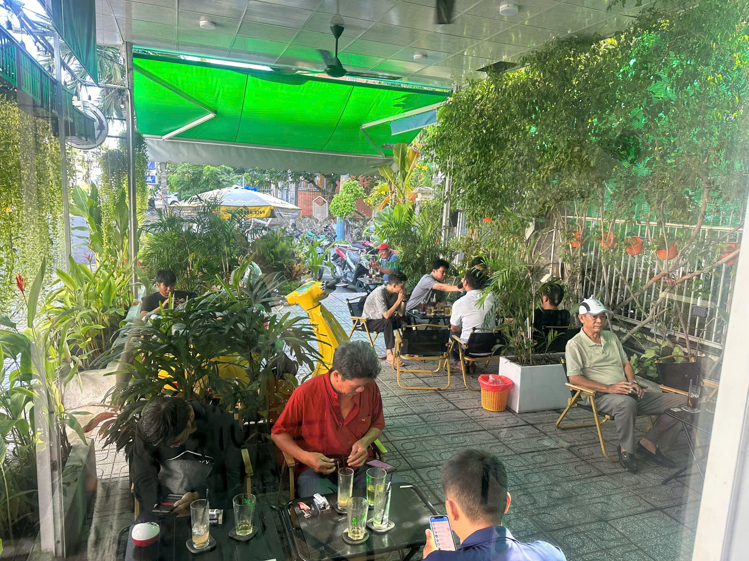 Cần sang lại quán cà phê 2MT sân vườn cây xanh, Phước Bình – TP. Thủ Đức