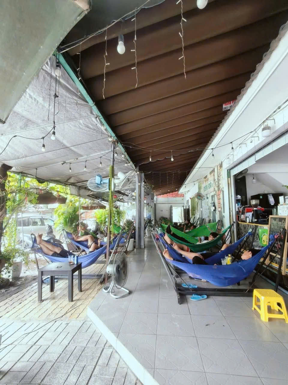 SANG QUÁN CAFE VÕNG GÓC 2 MẶT TIỀN – QUẬN 8