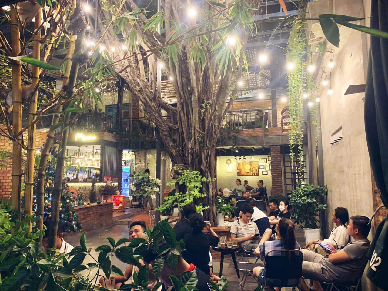 Sang nhượng quán cà phê mặt tiền Tăng Nhơn Phú, P. Phước Long, TP. Thủ Đức